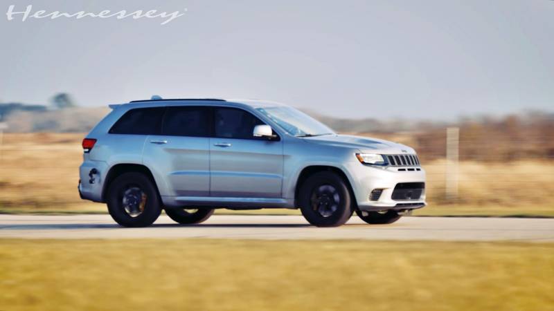 Stock Jeep Trackhawk Takes On The Venom 775 F-150 By Hennessey Performance
- image 1042361